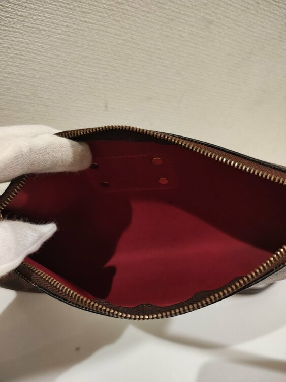 エベヌ（ブランドバッグ）の商品画像 - 査定依頼日：2026年7月6日 - 最高査定価格：120,000円
