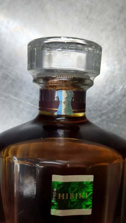 ウイスキー サントリー響 （お酒）の商品画像 - 査定依頼日：2025年1月9日 - 最高査定価格：68,000円