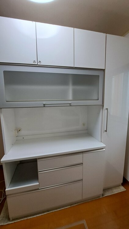 食器棚（家具・寝具）の商品画像 - 査定依頼日：2026年9月3日 - 最高査定価格：5,000円