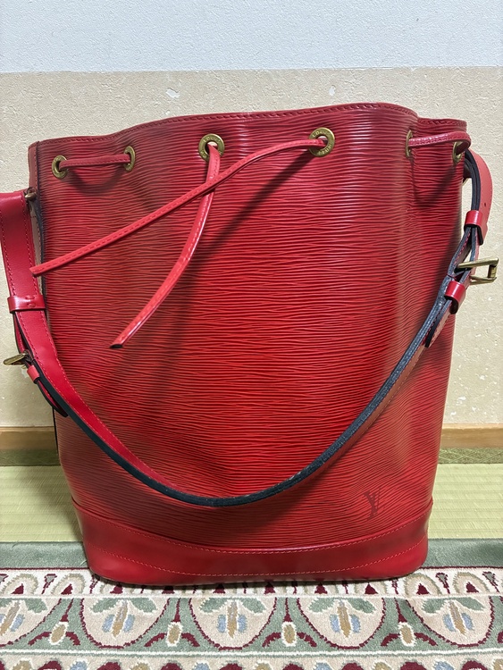ルイヴィトン エピ（ブランドバッグ）の商品画像 - 査定依頼日：2026年9月19日 - 最高査定価格：25,000円