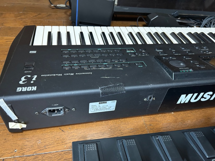 モデル13（ピアノ・楽器・PA機材）の商品画像 - 査定依頼日：2026年3月14日 - 最高査定価格：4,000円