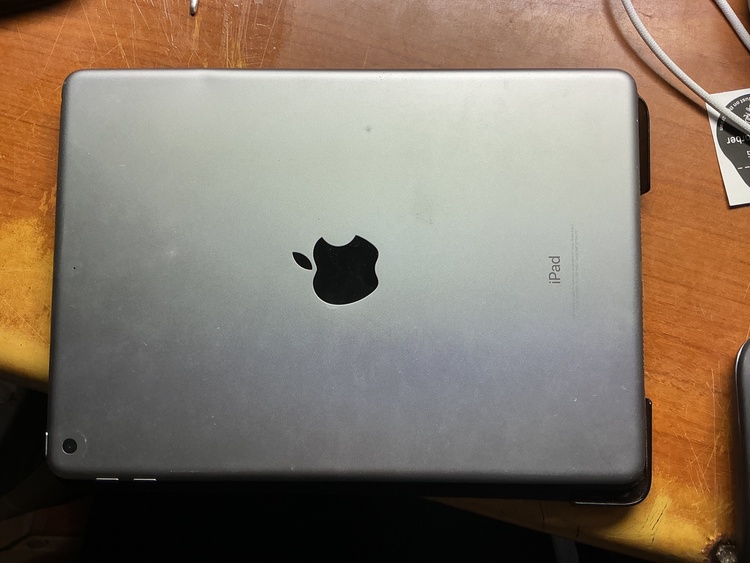 Ipad(第5世代)（PC・タブレット）の商品画像 - 査定依頼日：2026年1月29日 - 最高査定価格：5,000円