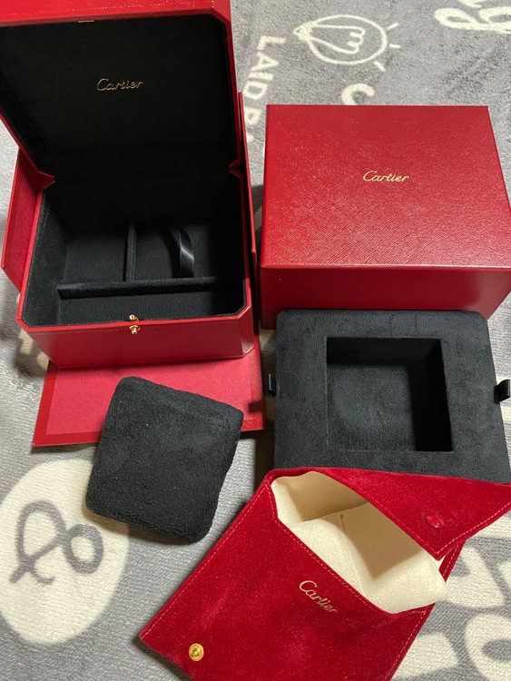 カルティエ タンク WSTA005（高級時計）の商品画像 - 査定依頼日：2025年7月8日 - 最高査定価格：470,000円