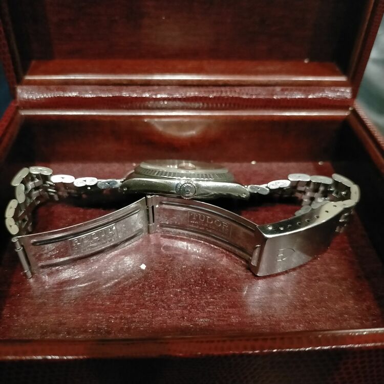 チューダー その他 7403（高級時計）の商品画像 - 査定依頼日：2025年7月6日 - 最高査定価格：220,000円