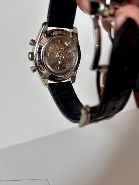 ゼニス エルプリメロ 03.2040.4061（高級時計）の商品画像 - 査定依頼日：2025年7月27日 - 最高査定価格：550,000円