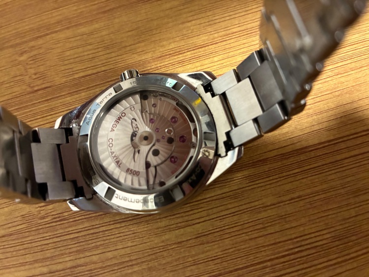 オメガ シーマスター 2311039210300（高級時計）の商品画像 - 査定依頼日：2025年8月18日 - 最高査定価格：480,000円