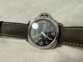 ルミノールマリーナチタニオPAM03325グリーンサンブラッシュダイヤル（高級時計）の商品画像 - 査定依頼日：2025年8月10日 - 最高査定価格：1,200,000円