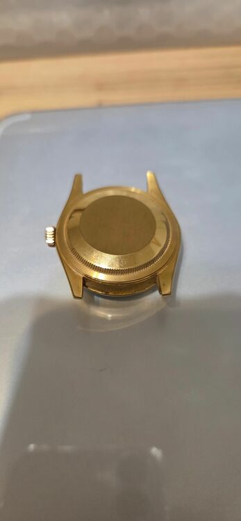 ロレックス デイデイト 11（高級時計）の商品画像 - 査定依頼日：2025年8月15日 - 最高査定価格：3,000,000円