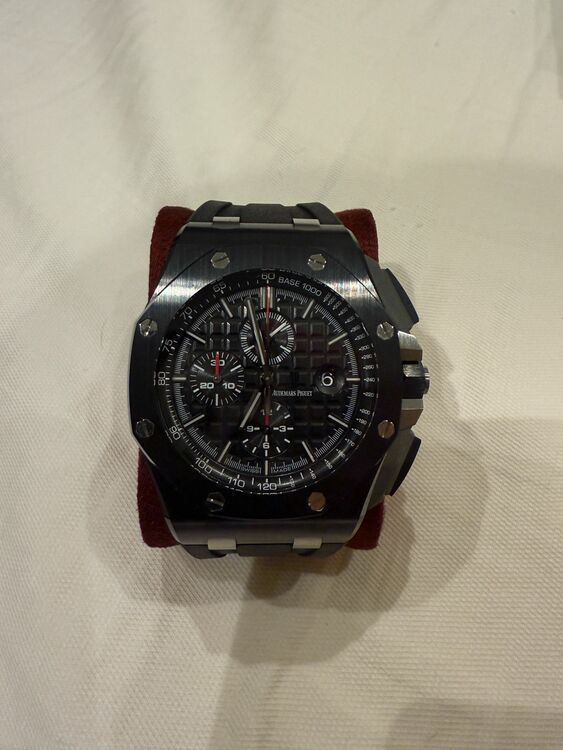 オーデマピゲ ロイヤルオークオフショア （高級時計）の商品画像 - 査定依頼日：2025年6月3日 - 最高査定価格：3,300,000円