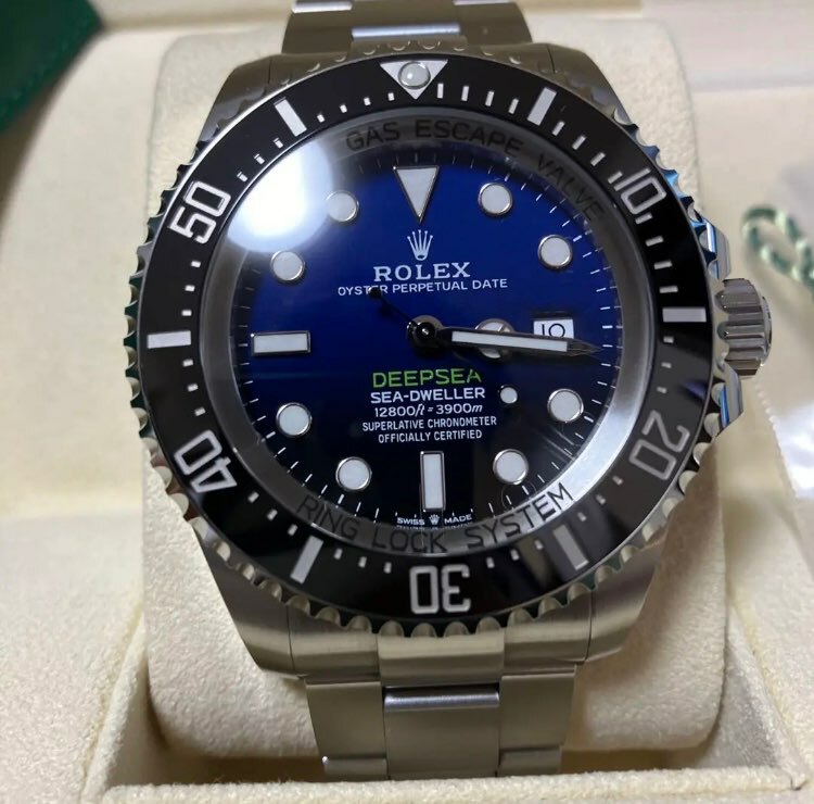 ロレックス シードゥエラー 12666（高級時計）の商品画像 - 査定依頼日：2025年2月3日 - 最高査定価格：1,830,000円