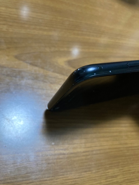 iPhone SE (第 2 世代) 64GB SIMフリー（スマホ）の商品画像 - 査定依頼日：2026年3月8日 - 最高査定価格：10,000円