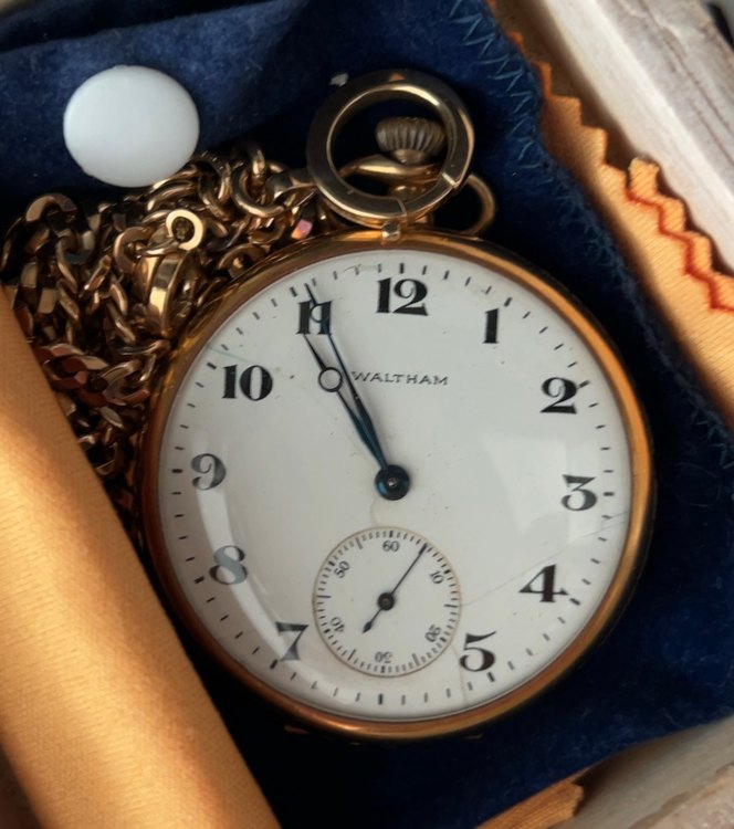 ウォルサム懐中時計（金・貴金属）の商品画像 - 査定依頼日：2023年8月27日 - 最高査定価格：140,000円