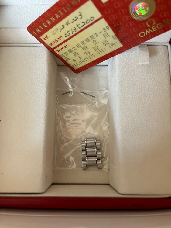 オメガ スピードマスター 3513520（高級時計）の商品画像 - 査定依頼日：2025年4月29日 - 最高査定価格：275,000円