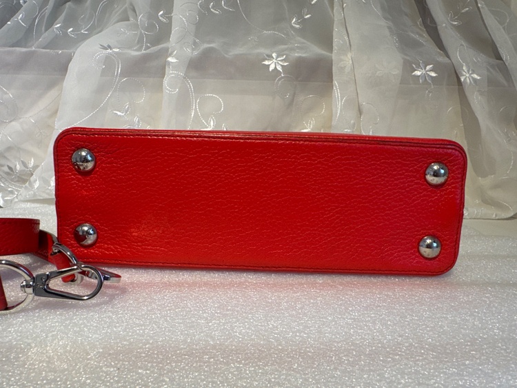 カプシーヌBB 2wayハンドバッグ（ブランドバッグ）の商品画像 - 査定依頼日：2026年4月14日 - 最高査定価格：240,000円