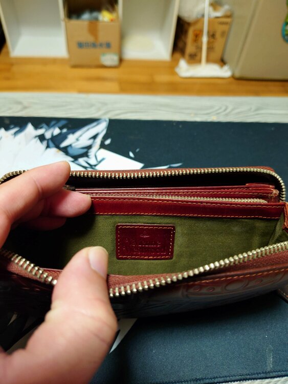財布（古着・ファッション）の商品画像 - 査定依頼日：2026年1月10日 - 最高査定価格：100,000円