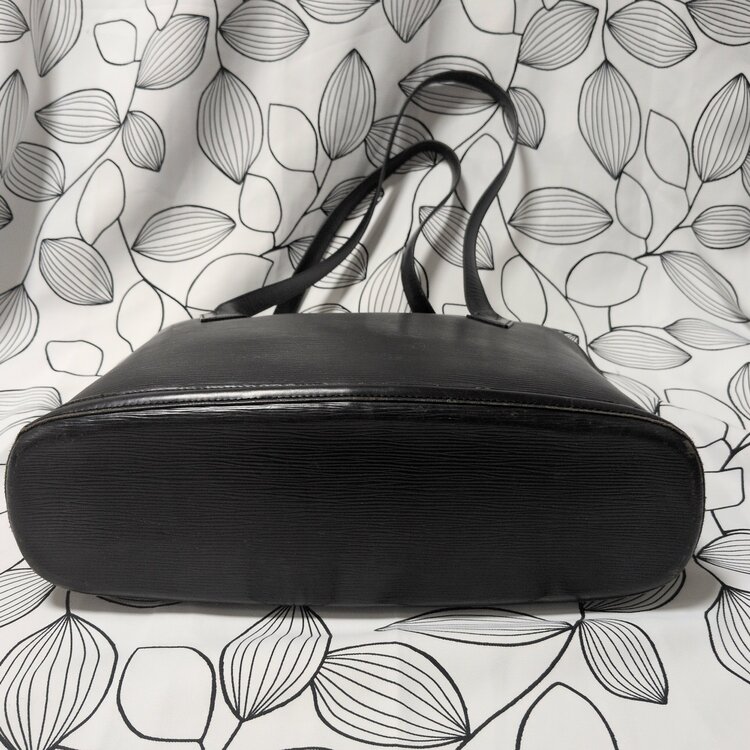 ルイヴィトン エピ （ブランドバッグ）の商品画像 - 査定依頼日：2026年1月31日 - 最高査定価格：20,000円