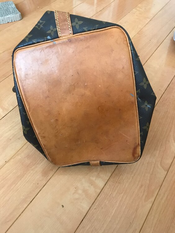 ルイヴィトン  巾着（ブランドバッグ）の商品画像 - 査定依頼日：2025年5月25日 - 最高査定価格：30,000円