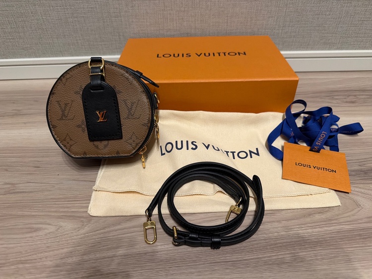 ミニ･ボワット･シャポー（ブランドバッグ）の商品画像 - 査定依頼日：2026年1月1日 - 最高査定価格：165,000円