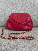 CHANEL チェーンショルダー　赤