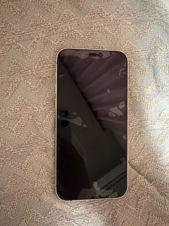MGHV3J/A（スマホ）の商品画像 - 査定依頼日：2026年5月21日 - 最高査定価格：17,000円