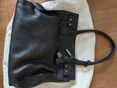 サンローラン サックドジュール YSL レザー黒  （ブランドバッグ）の商品画像 - 査定依頼日：2026年1月24日 - 最高査定価格：115,000円