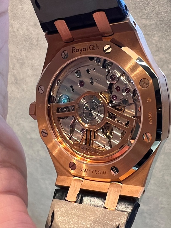 オーデマピゲ ロイヤルオーク （高級時計）の商品画像 - 査定依頼日：2025年11月13日 - 最高査定価格：7,800,000円