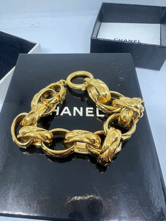 シャネル CHANEL マトラッセ ブレスレット ヴィンテージ （古着・ファッション）の商品画像 - 査定依頼日：2025年2月9日 - 最高査定価格：22,000円
