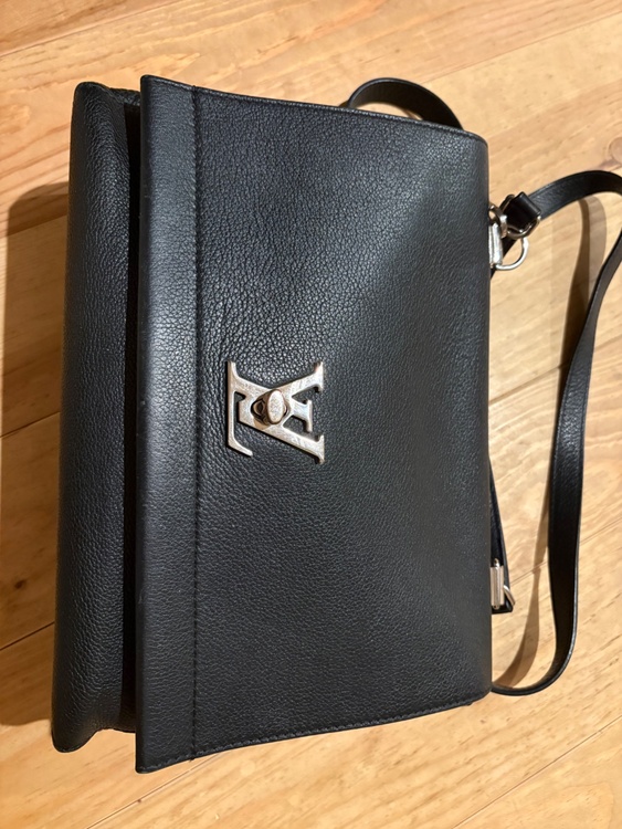 ロックミー（ブランドバッグ）の商品画像 - 査定依頼日：2026年3月26日 - 最高査定価格：140,000円