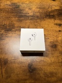 airpods4 アクティブノイズキャンセリング（オーディオ・スピーカー）の商品画像 - 査定依頼日：2026年3月22日 - 最高査定価格：14,001円