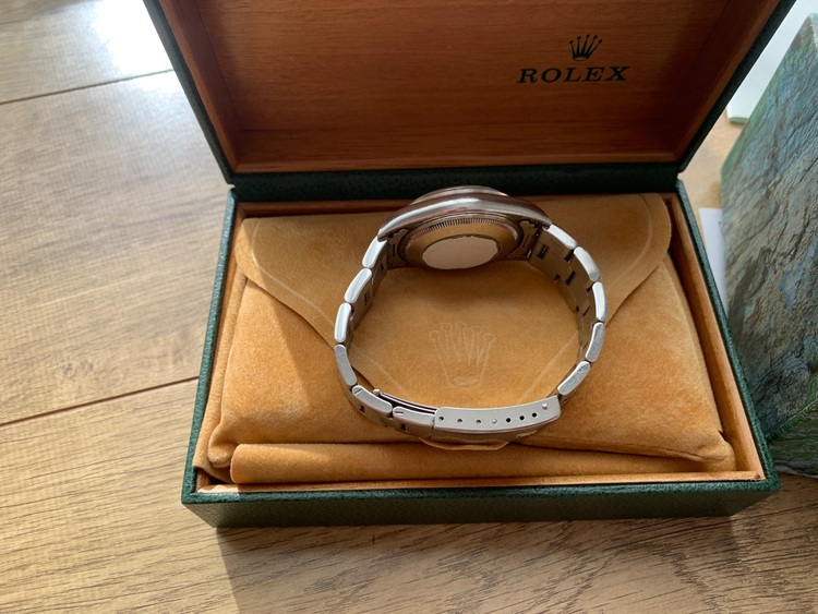 14000（高級時計）の商品画像 - 査定依頼日：2025年11月2日 - 最高査定価格：600,000円