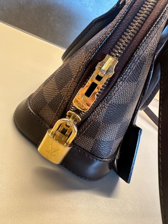 アルマ BB ダミエ・エベヌ（ブランドバッグ）の商品画像 - 査定依頼日：2025年10月2日 - 最高査定価格：170,000円