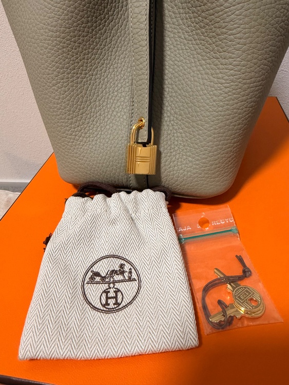 エルメス ピコタン （ブランドバッグ）の商品画像 - 査定依頼日：2026年5月15日 - 最高査定価格：610,000円