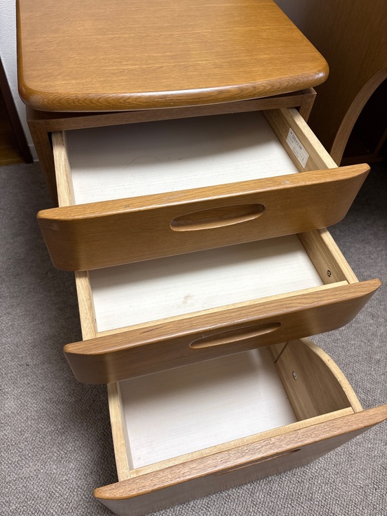 引出し（ワゴン付き）（家具・寝具）の商品画像 - 査定依頼日：2026年3月1日 - 最高査定価格：3,000円