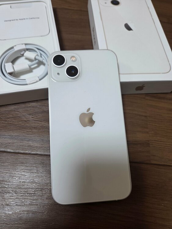 iPhone iPhone 13 128GB SIMフリー（スマホ）の商品画像 - 査定依頼日：2026年5月25日 - 最高査定価格：34,000円