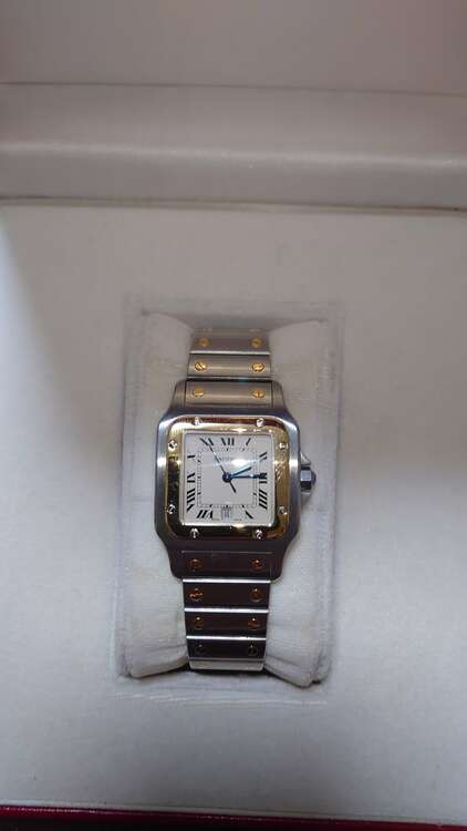 カルティエ サントス W20011C4（高級時計）の商品画像 - 査定依頼日：2025年5月20日 - 最高査定価格：600,000円