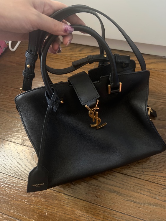 イブサンローラン  （ブランドバッグ）の商品画像 - 査定依頼日：2025年6月6日 - 最高査定価格：100,000円