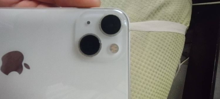 iPhone 13 128GB Softbank（スマホ）の商品画像 - 査定依頼日：2026年5月3日 - 最高査定価格：28,000円