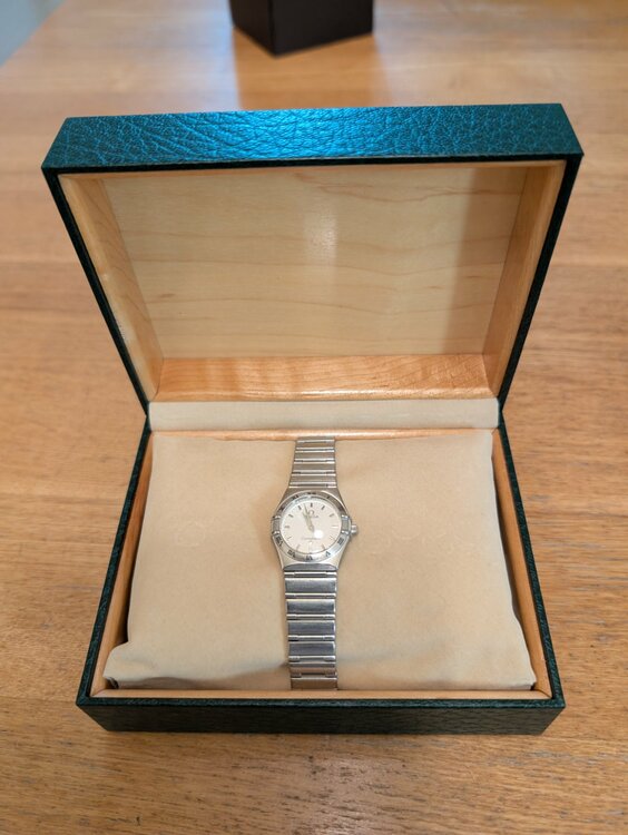 オメガ コンステーション 1572-30（高級時計）の商品画像 - 査定依頼日：2026年2月23日 - 最高査定価格：90,000円