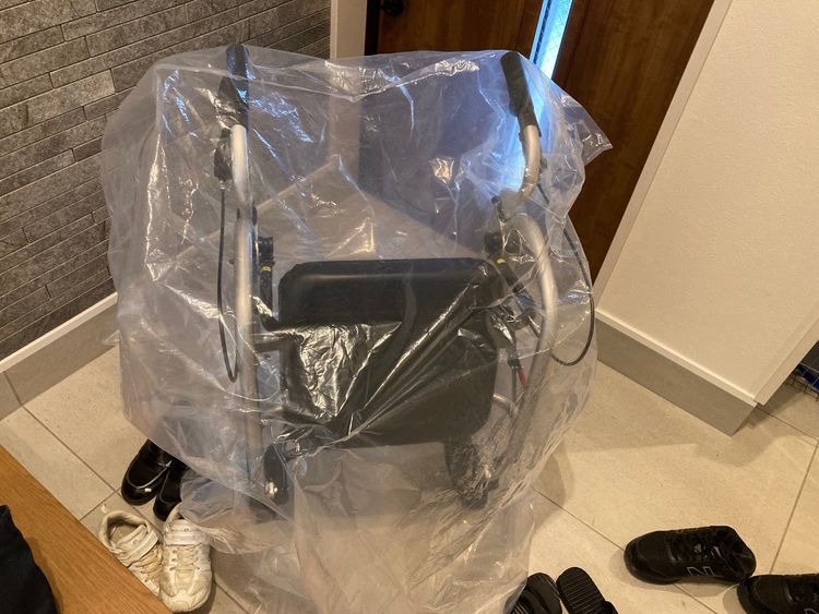 カルパゴン歩行機（介護用品）の商品画像 - 査定依頼日：2025年11月24日 - 最高査定価格：3,000円