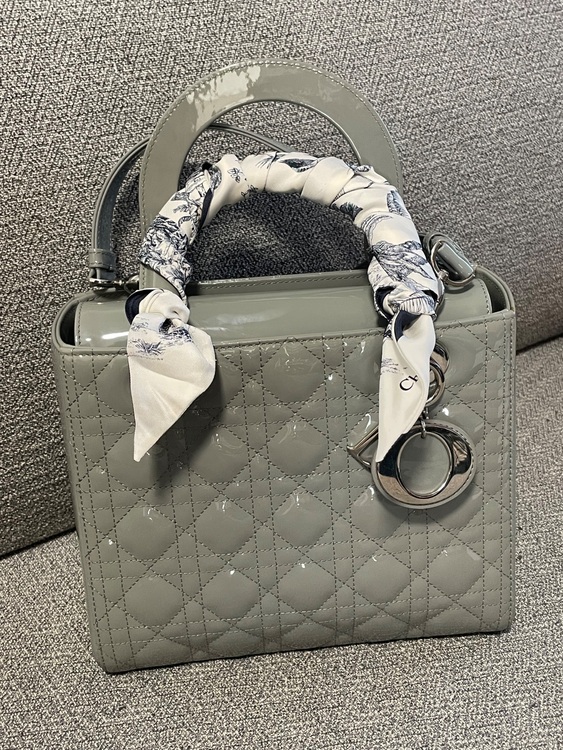 ディオール  （ブランドバッグ）の商品画像 - 査定依頼日：2025年9月18日 - 最高査定価格：240,000円