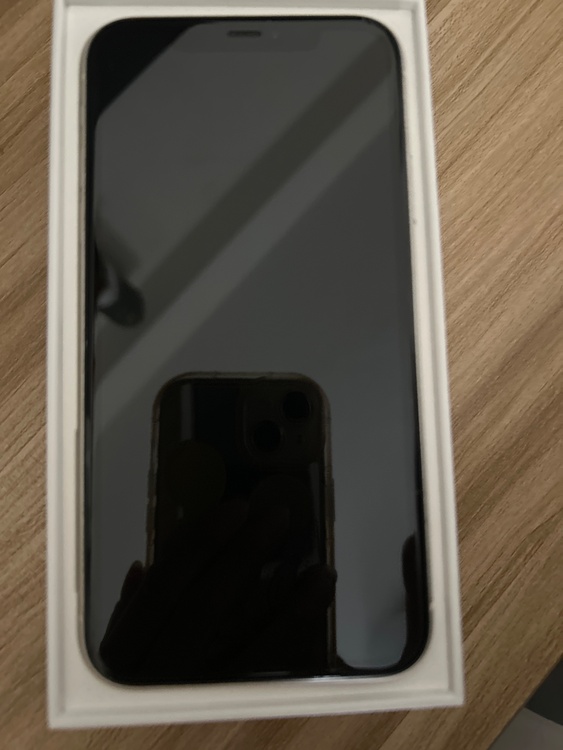iPhone iPhone11 64GB SIMフリー（スマホ）の商品画像 - 査定依頼日：2026年7月14日 - 最高査定価格：18,500円