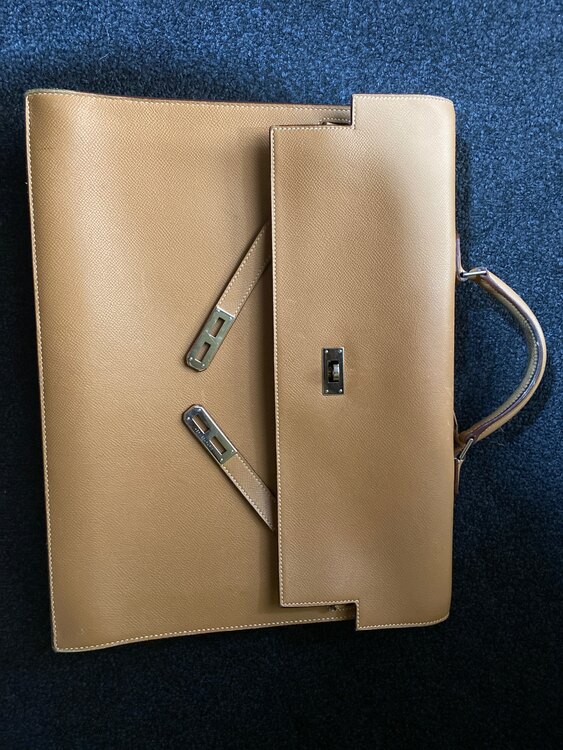 デペッシュ（ブランドバッグ）の商品画像 - 査定依頼日：2025年1月22日 - 最高査定価格：150,000円