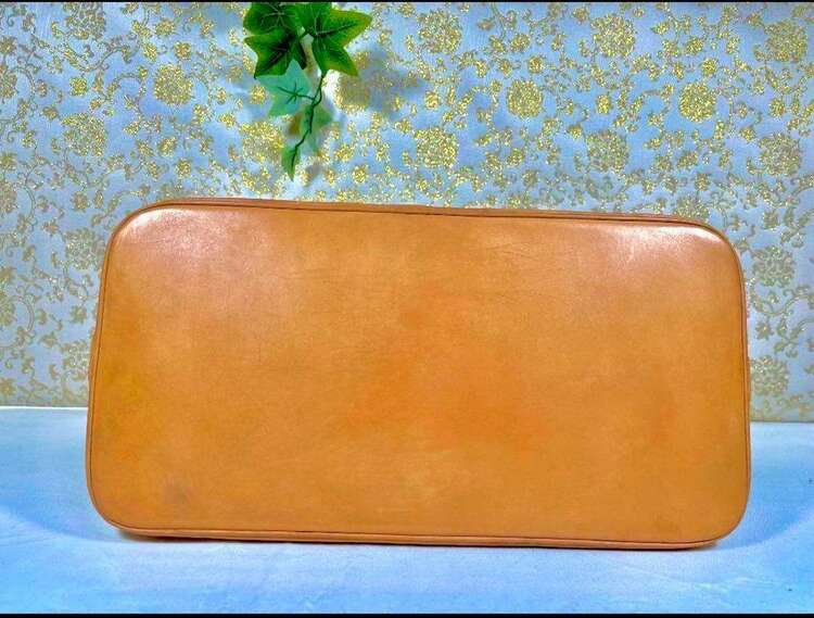 ルイヴィトン モノグラム アルマ ハンドバック（ブランドバッグ）の商品画像 - 査定依頼日：2025年4月28日 - 最高査定価格：55,000円