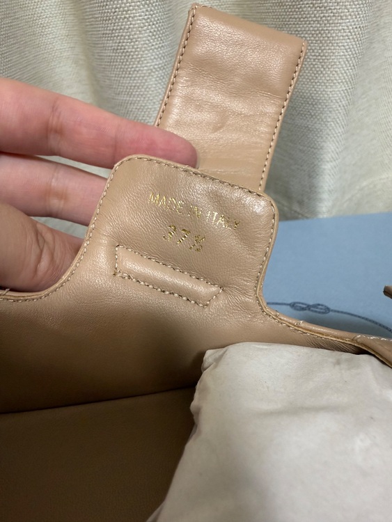 プラダ  （ブランドバッグ）の商品画像 - 査定依頼日：2025年11月3日 - 最高査定価格：60,000円