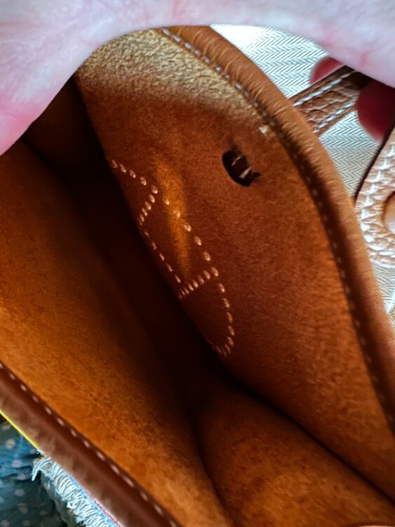 アマゾーヌ　16（ブランドバッグ）の商品画像 - 査定依頼日：2025年3月5日 - 最高査定価格：380,000円