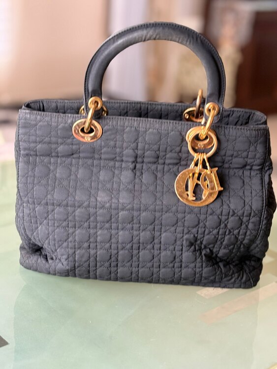 クリスチャンディオール ハンドバッグ カナージュ レディディオール ナイロン （ブランドバッグ）の商品画像 - 査定依頼日：2025年4月9日 - 最高査定価格：100,000円