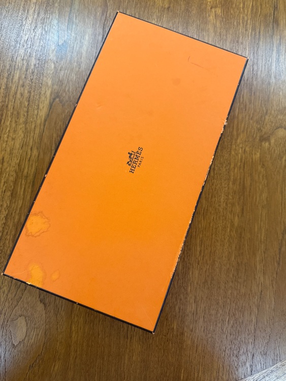 大判スカーフ（古着・ファッション）の商品画像 - 査定依頼日：2025年9月18日 - 最高査定価格：5,000円