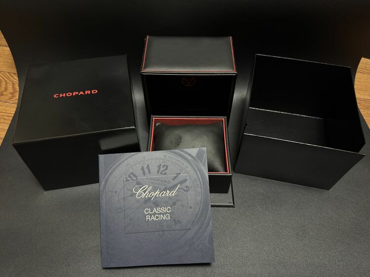 ミッレ ミリアgts パワーコントロール グリジオ・スペチアーレ（高級時計）の商品画像 - 査定依頼日：2025年6月28日 - 最高査定価格：650,000円