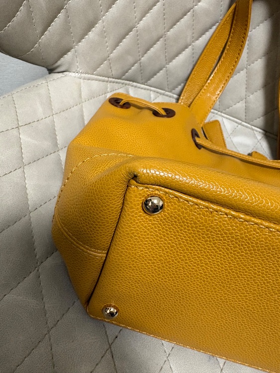 キャビアスキン　トートバック（ブランドバッグ）の商品画像 - 査定依頼日：2025年11月27日 - 最高査定価格：80,000円