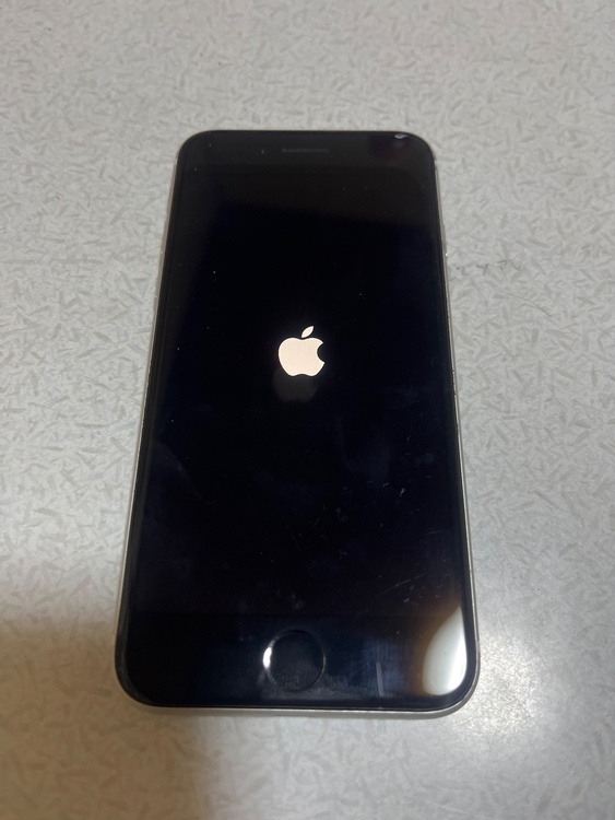 iPhone iPhone SE (第 2 世代) 128GB SIMフリー（スマホ）の商品画像 - 査定依頼日：2026年6月26日 - 最高査定価格：9,000円